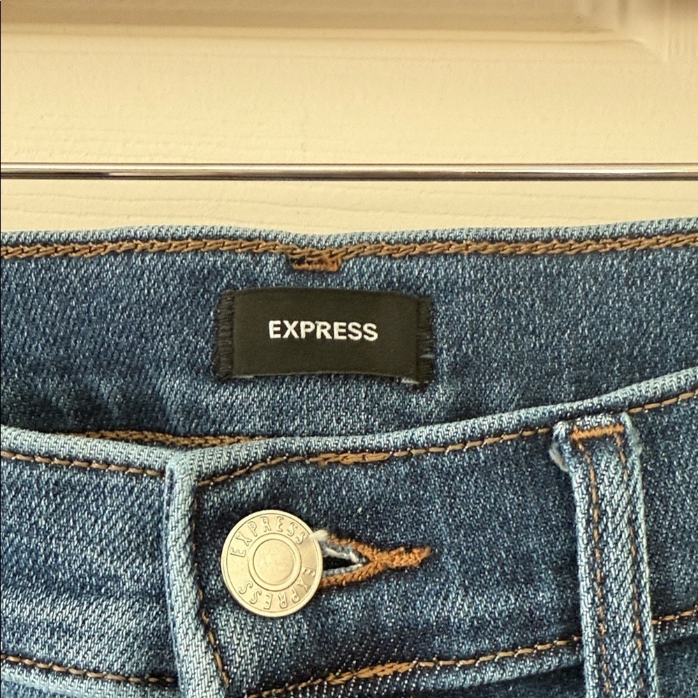 Express Women’s 70s Flare Jeans Size 10 Mid Rise HyperStretch Long Inseam - Picture 5 of 12